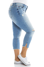 Load image into Gallery viewer, Frayed Hem Crop - ASHLEY - SLINK JEANS