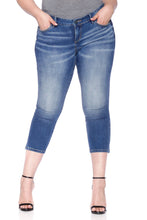 Load image into Gallery viewer, Clean Hem Crop - NAIMAH - SLINK JEANS