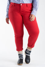 Load image into Gallery viewer, Mid Rise Boyfriend - Dark Pink