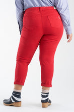 Load image into Gallery viewer, Mid Rise Boyfriend - Dark Pink