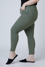 Load image into Gallery viewer, Mid Rise Jegging - Pine - SLINK JEANS