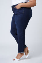 Load image into Gallery viewer, Mid Rise Boyfriend - Summer - SLINK JEANS