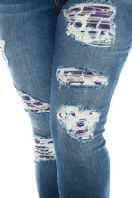 Load image into Gallery viewer, Destroyed Skinny - LILLY - SLINK JEANS