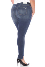 Load image into Gallery viewer, Frayed Hem - DANIELLE - SLINK JEANS