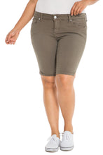 Load image into Gallery viewer, Bermuda - DARK OLIVE - SLINK JEANS
