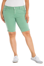 Load image into Gallery viewer, Bermuda - LEAF - SLINK JEANS
