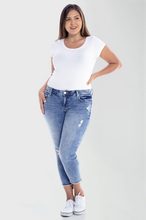 Load image into Gallery viewer, Frayed Hem Ankle - ASHLEY - SLINK JEANS
