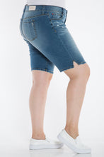 Load image into Gallery viewer, Bermuda - AMARA - SLINK JEANS
