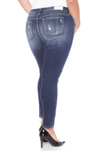 Load image into Gallery viewer, Distressed Slim Jeans - HUNTER - SLINK JEANS
