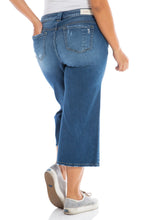 Load image into Gallery viewer, Mid Rise Wide Leg Crop - MAE - SLINK JEANS
