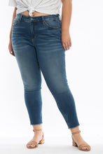 Load image into Gallery viewer, High Rise Ankle - Phoenix - SLINK JEANS
