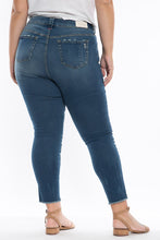 Load image into Gallery viewer, High Rise Ankle - Phoenix - SLINK JEANS
