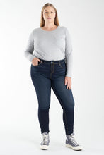 Load image into Gallery viewer, Crew Neck Long Sleeve T-shirt - Heather Grey - SLINK JEANS
