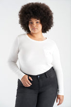 Load image into Gallery viewer, Crew Neck Long Sleeve T-shirt - White - SLINK JEANS

