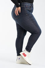 Load image into Gallery viewer, High Rise Skinny - Sabella

