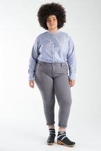 Load image into Gallery viewer, Mid Rise Boyfriend - Andy
