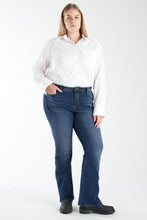 Load image into Gallery viewer, High Rise Bootcut - Donna
