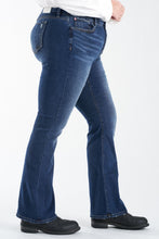 Load image into Gallery viewer, High Rise Bootcut - Donna
