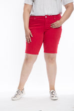 Load image into Gallery viewer, Mid rise bermuda - Rose Red
