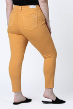 Load image into Gallery viewer, Mid Rise Jegging - Clementine - SLINK JEANS
