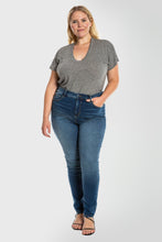 Load image into Gallery viewer, High Rise Skinny - Janesse
