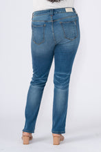 Load image into Gallery viewer, Mid rise slim fit - Peyton

