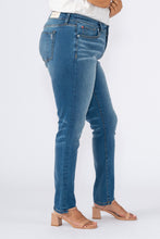 Load image into Gallery viewer, Mid rise slim fit - Peyton
