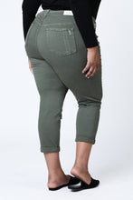 Load image into Gallery viewer, Mid Rise Boyfriend - Pine - SLINK JEANS

