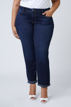 Load image into Gallery viewer, Mid Rise Boyfriend - Summer - SLINK JEANS
