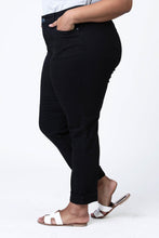 Load image into Gallery viewer, High Rise Boyfriend  - Black
