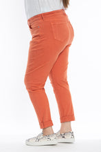 Load image into Gallery viewer, High Rise Boyfriend -  Rust
