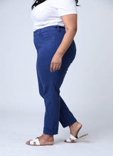 Load image into Gallery viewer, High Rise Boyfriend - Tabresha
