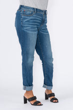 Load image into Gallery viewer, High Rise Boyfriend - Sandra
