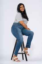 Load image into Gallery viewer, High Rise Ankle - Edith
