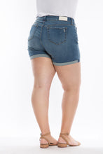 Load image into Gallery viewer, Rolled Shorts - Kinslee
